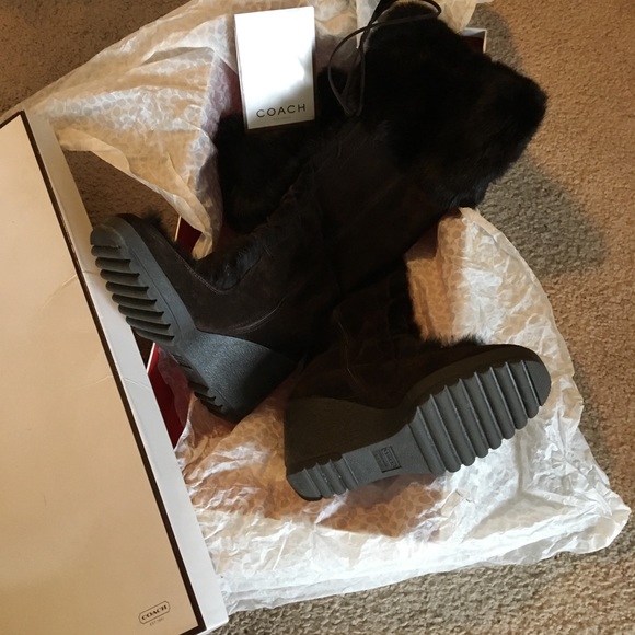 Coach Boots. Size: 8. Width: M. Color:Dark Brown - Picture 1 of 3